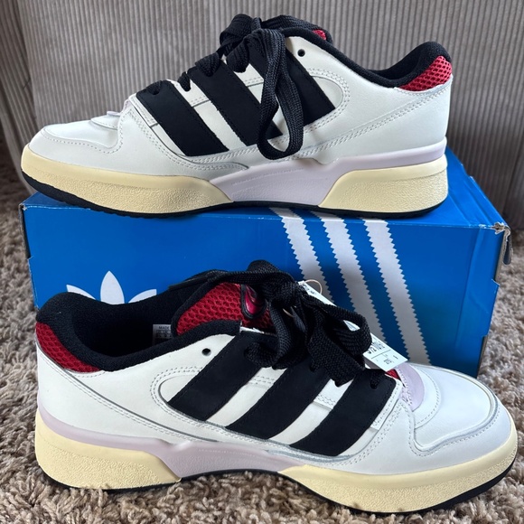 Adidas Forum2000 Sneakers Size Men 9.5 / Women 10.5 *NWT* - Picture 2 of 16